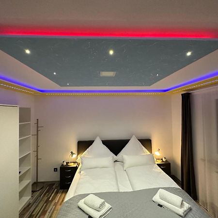 Modern Apartments Neuburg P - Top - 2 Zimmer, Komfort, Balkon, Wi-Fi, Smart Tv, Grosse Dusche, Kueche Neuburg an Der Donau Ngoại thất bức ảnh
