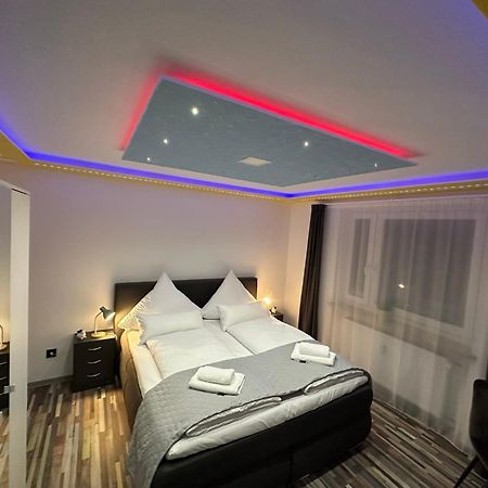 Modern Apartments Neuburg P - Top - 2 Zimmer, Komfort, Balkon, Wi-Fi, Smart Tv, Grosse Dusche, Kueche Neuburg an Der Donau Ngoại thất bức ảnh