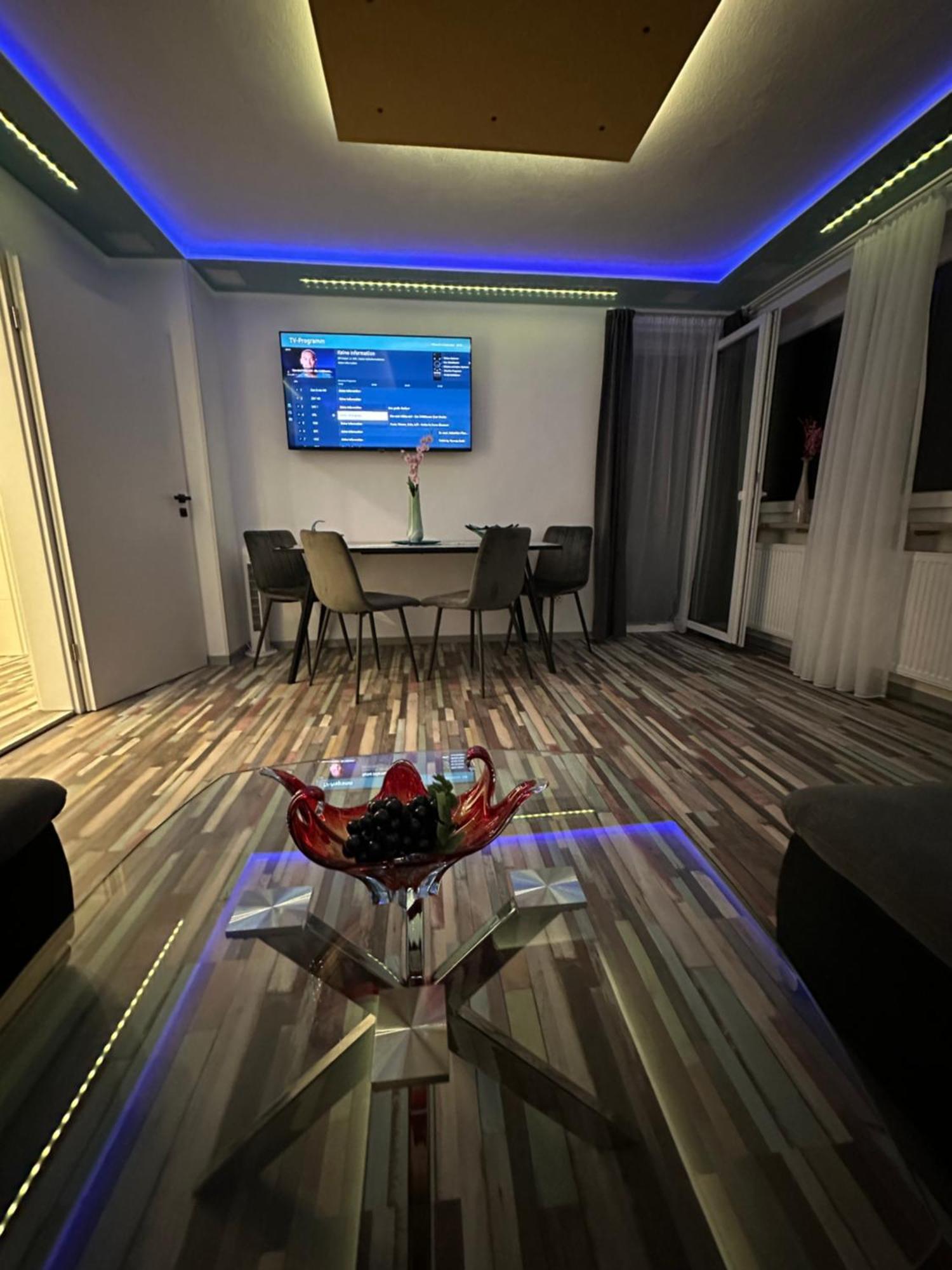 Modern Apartments Neuburg P - Top - 2 Zimmer, Komfort, Balkon, Wi-Fi, Smart Tv, Grosse Dusche, Kueche Neuburg an Der Donau Ngoại thất bức ảnh