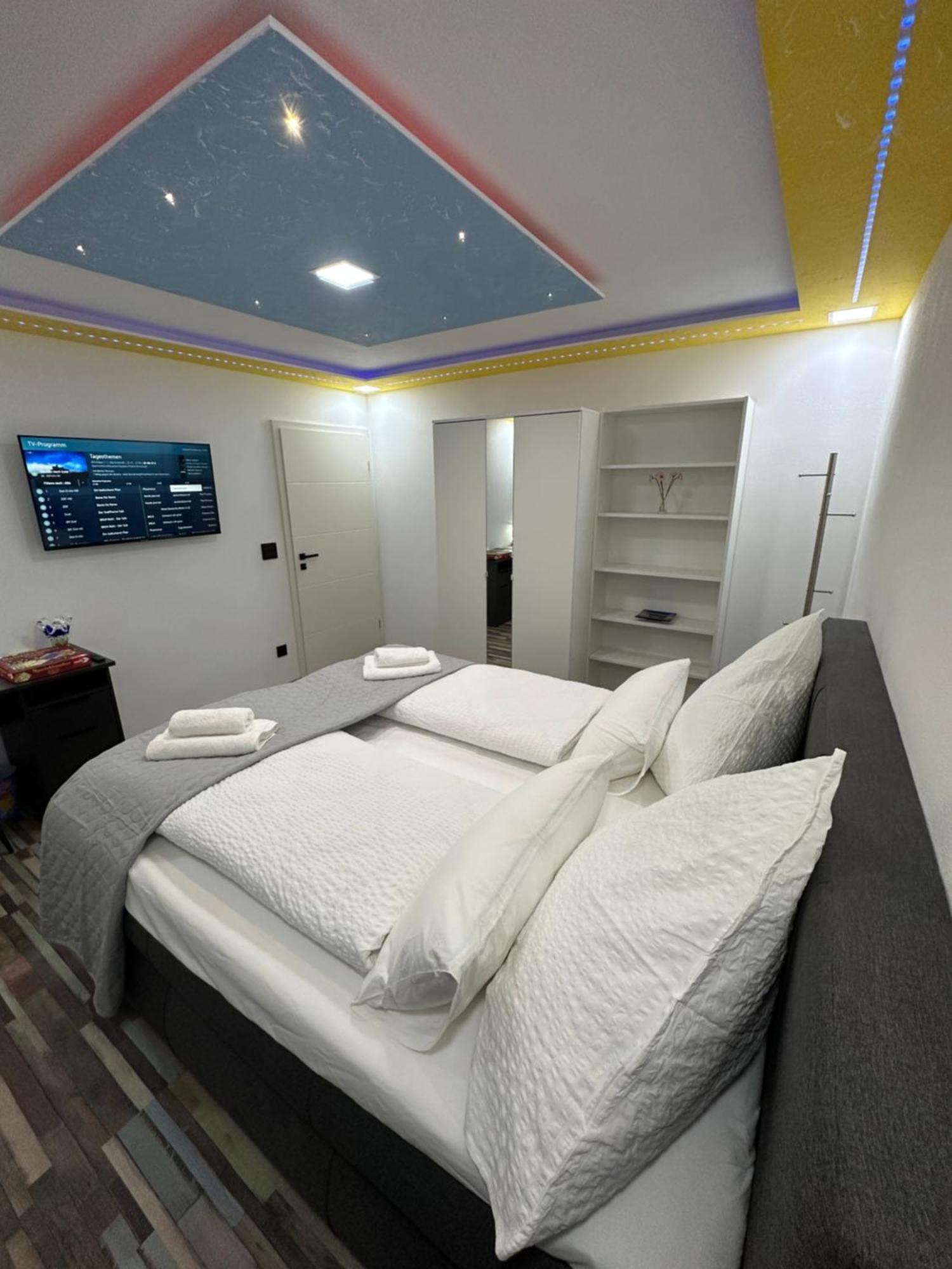 Modern Apartments Neuburg P - Top - 2 Zimmer, Komfort, Balkon, Wi-Fi, Smart Tv, Grosse Dusche, Kueche Neuburg an Der Donau Ngoại thất bức ảnh