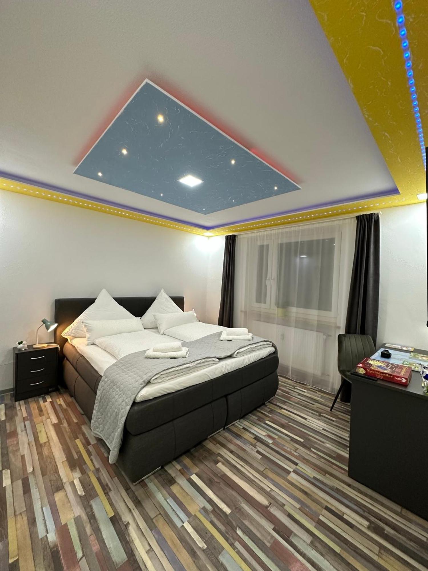 Modern Apartments Neuburg P - Top - 2 Zimmer, Komfort, Balkon, Wi-Fi, Smart Tv, Grosse Dusche, Kueche Neuburg an Der Donau Ngoại thất bức ảnh