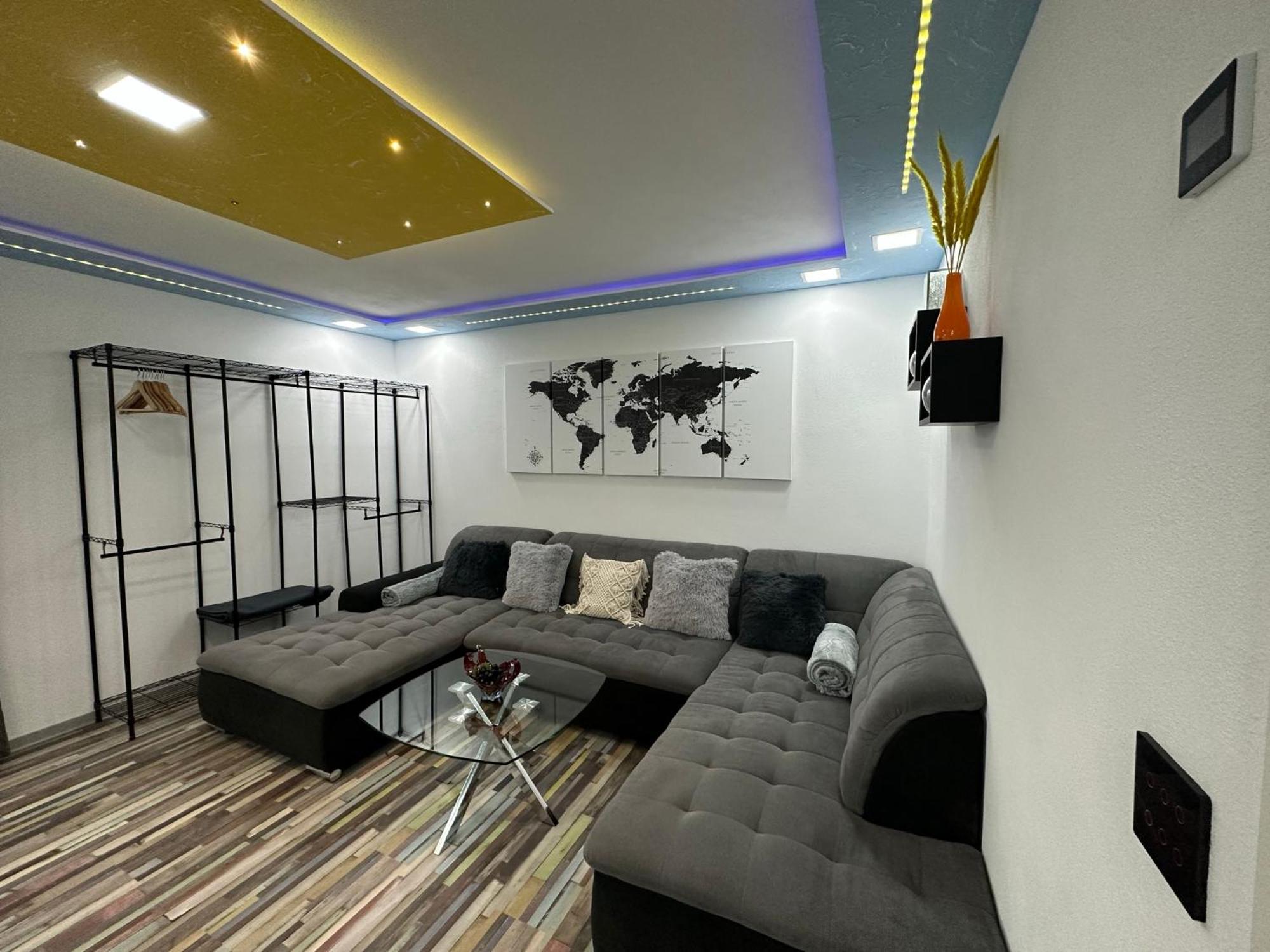 Modern Apartments Neuburg P - Top - 2 Zimmer, Komfort, Balkon, Wi-Fi, Smart Tv, Grosse Dusche, Kueche Neuburg an Der Donau Ngoại thất bức ảnh